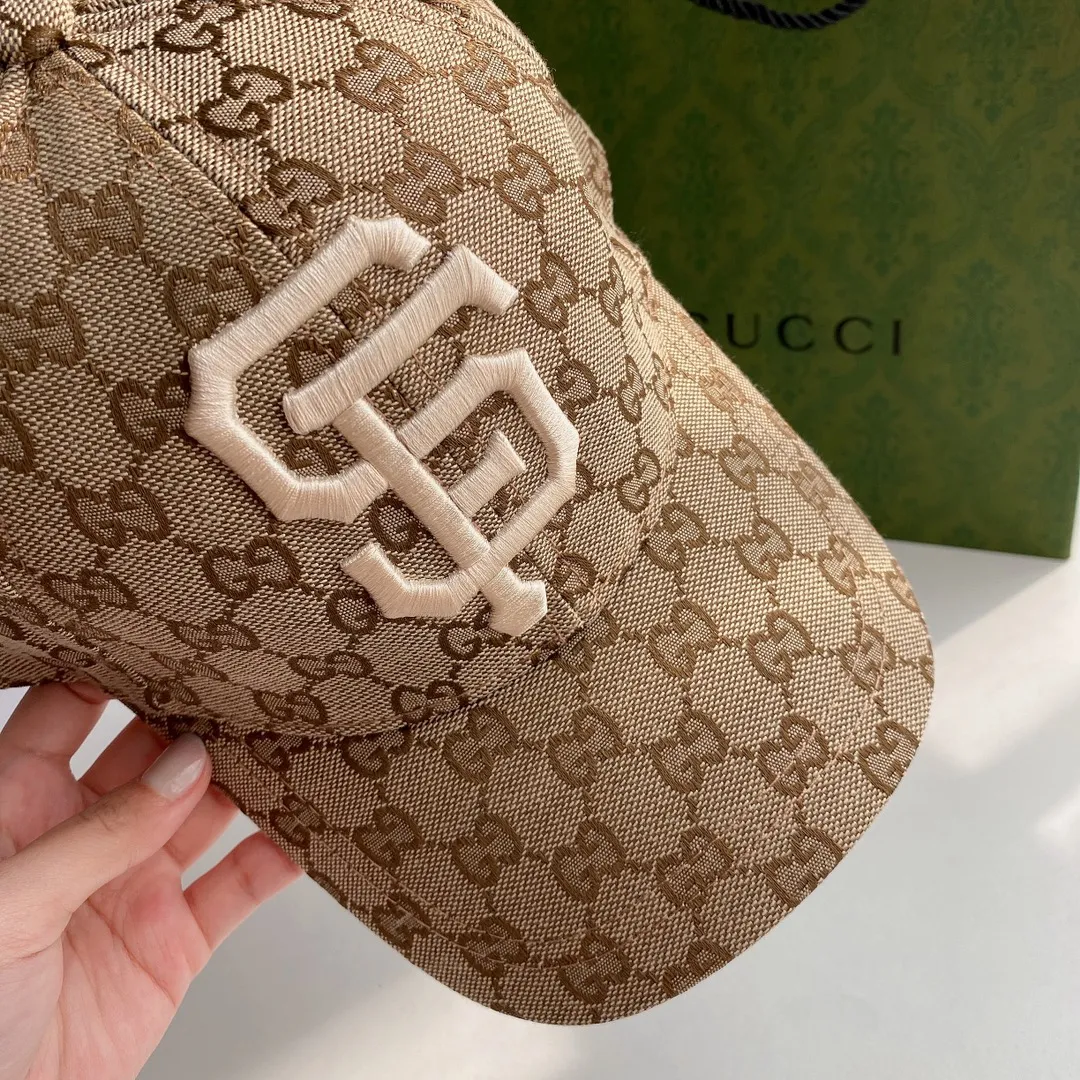 Special batch of 🉐️70 🧢Gucci 🆕 The new GG series popular sun hat is now on the shelves! 🛒