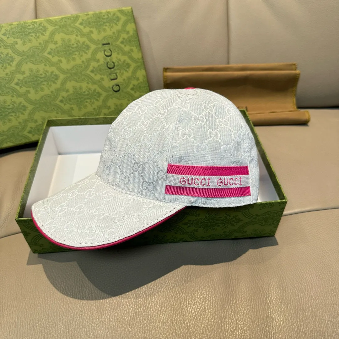 p90, Gucci (Gucci) new spring and summer original baseball cap, logo webbing, 1:1 mold customization, original canvas + first-layer cowhide, popular purchasing agent, versatile style for men and women, great quality! The basic head circumference is 56cm, and the patch is adjustable.