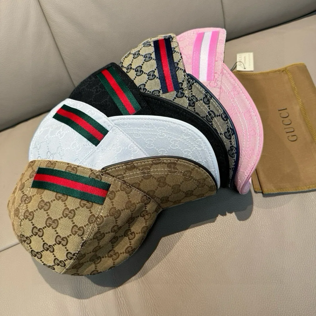 p900000 classic model! Apricot color, black, available in S and L sizes, Gucci (Gucci) classic original baseball cap 😍😍Customized with 1:1 mold opening at the counter, the highest version, original canvas fabric + first-layer cowhide, light and breathable! Photographed in real life, suitable for men and women in all seasons, basic head circumference 56cm, adjustable patches.
