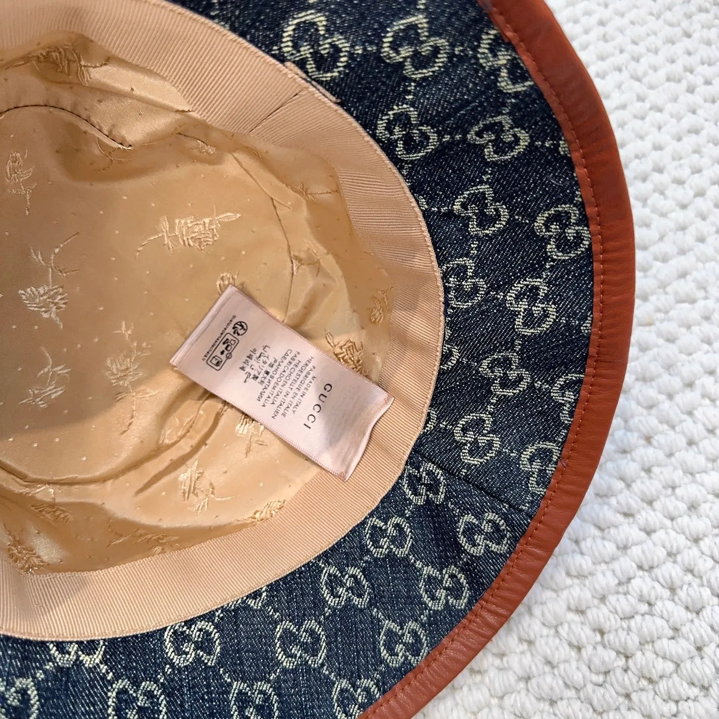 P90 original order quality GUCCI Gucci bucket hat👒Official website new product Gucci bucket hat is coming. The craftsmanship is very exquisite, high-end and classy! Low-key luxury, easy to carry! Running volume!