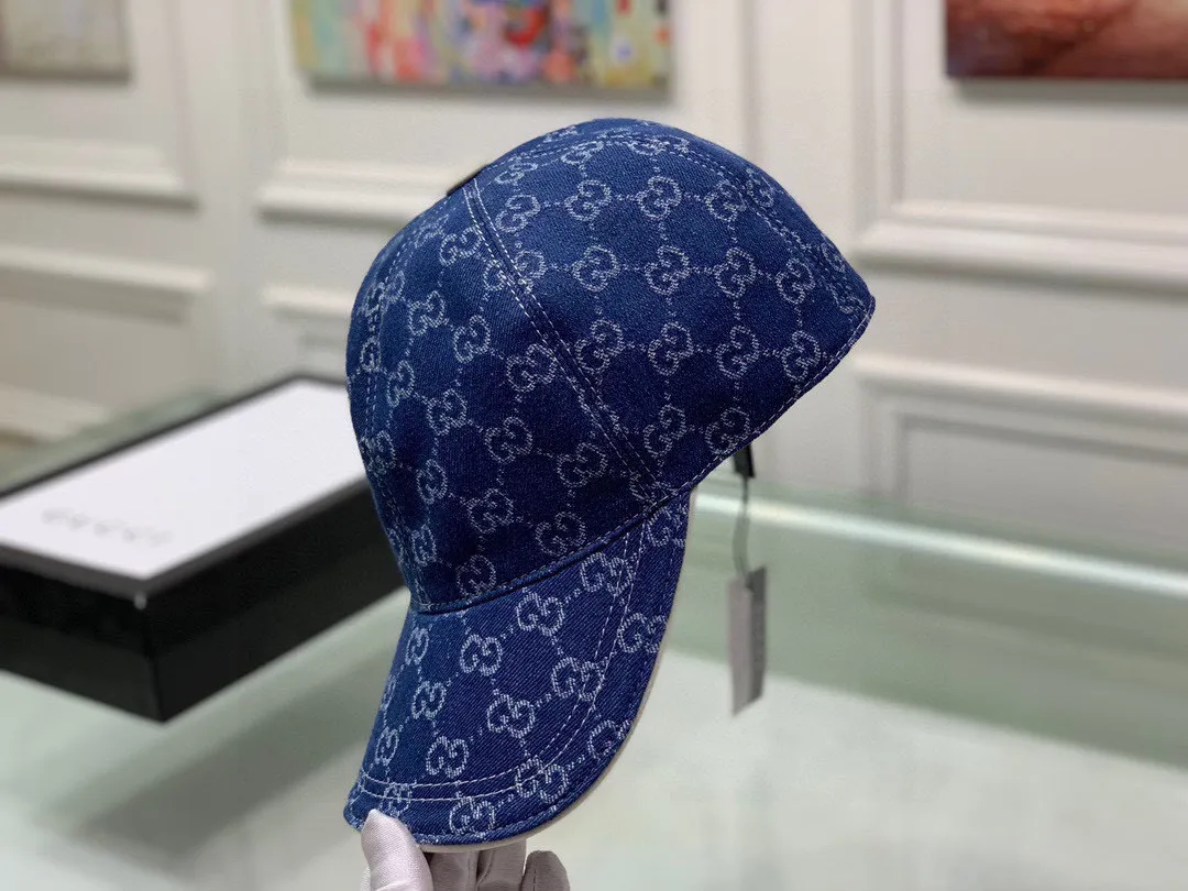🉐110 new models have arrived! p, Gucci (Gucci) 2020 new original baseball cap😍😍Double G denim jacquard, retro design, 1:1 mold opening and customization at the counter! Original denim fabric + first-layer cowhide, light and breathable! Actual photo, suitable for men and women, basic head circumference 56cm, adjustable patch.