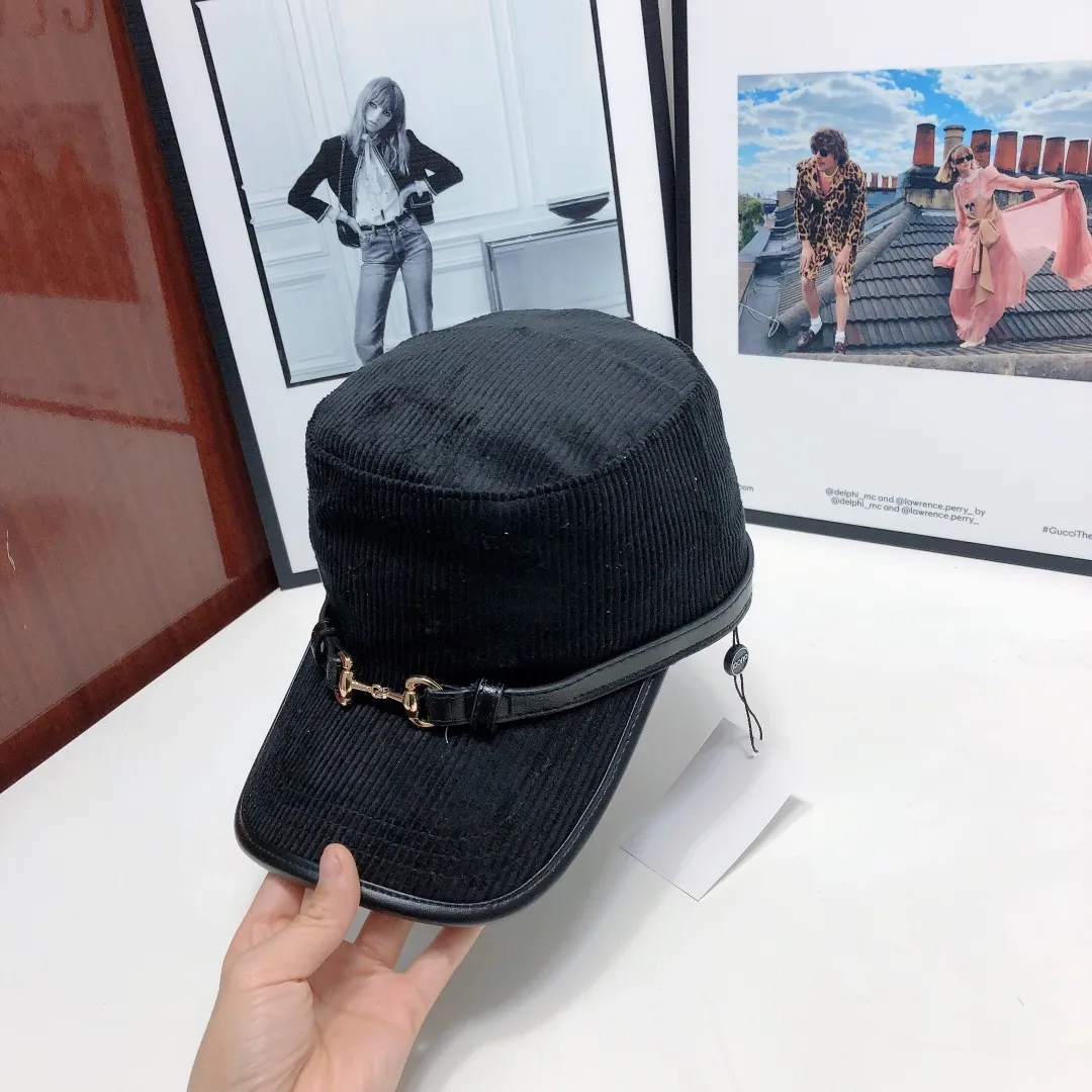 💰90 Gucci's new corduroy series military hat is very suitable for today's hats. It is a must-have for any outfit~ Retro and fashionable, the special color will instantly kill everyone. Keep it for yourself🔥🔥🔥