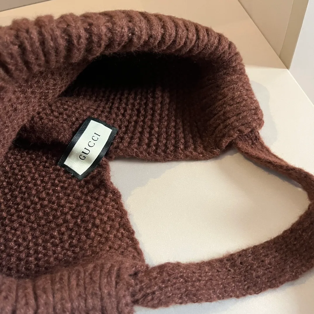 💰90¥ Gucci new knitted cold hat ear protection hat