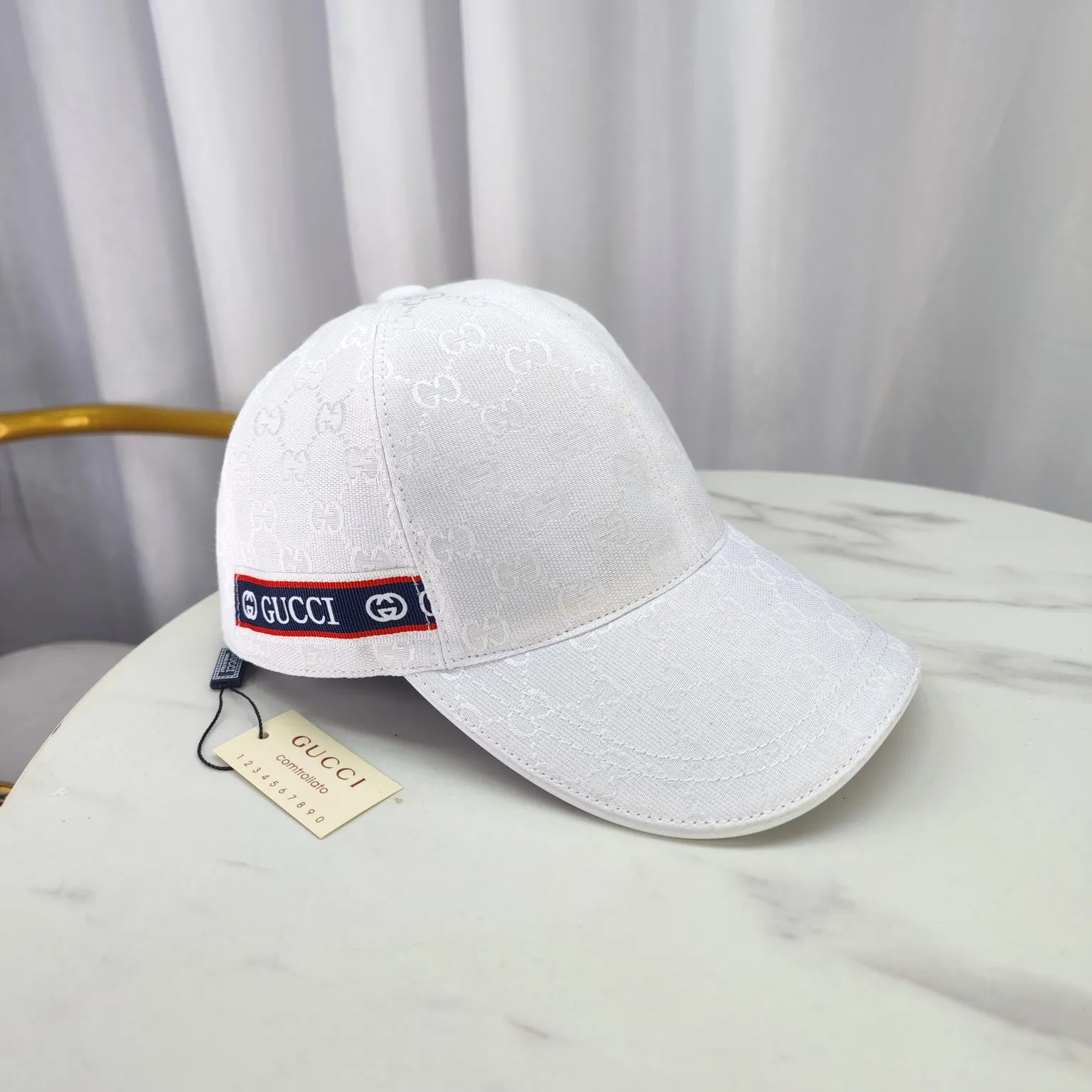 p 45 Gucci--New fashion original high version baseball cap