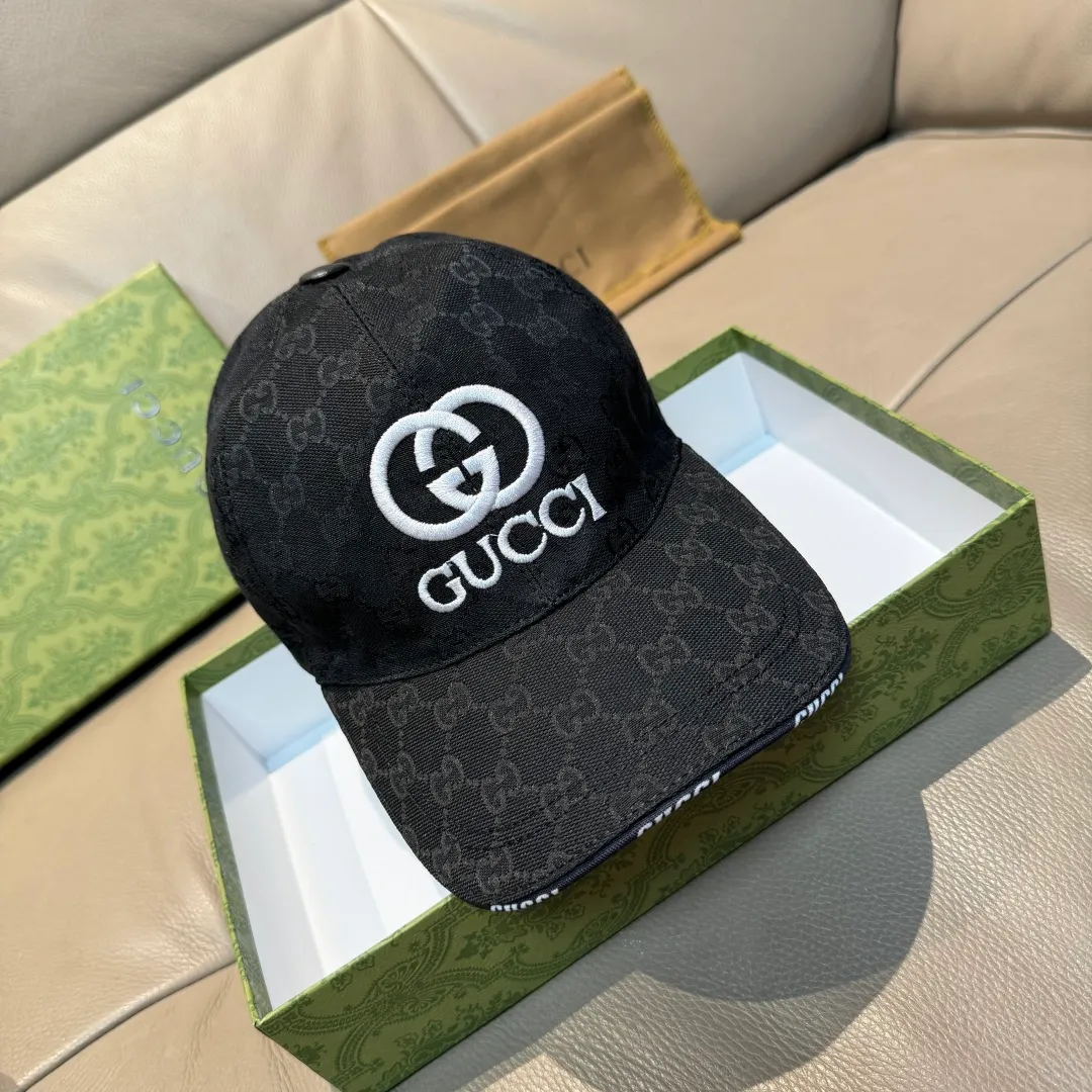 P90, Gucci (Gucci) new original baseball cap, GUCCI embroidery, 1:1 mold customization, heavy embroidery, details comparable to counters, original canvas fabric + first-layer cowhide, excellent quality! The first choice for handsome men and beautiful women, fashionable and versatile. The basic head circumference is 56cm, and the patch is adjustable.