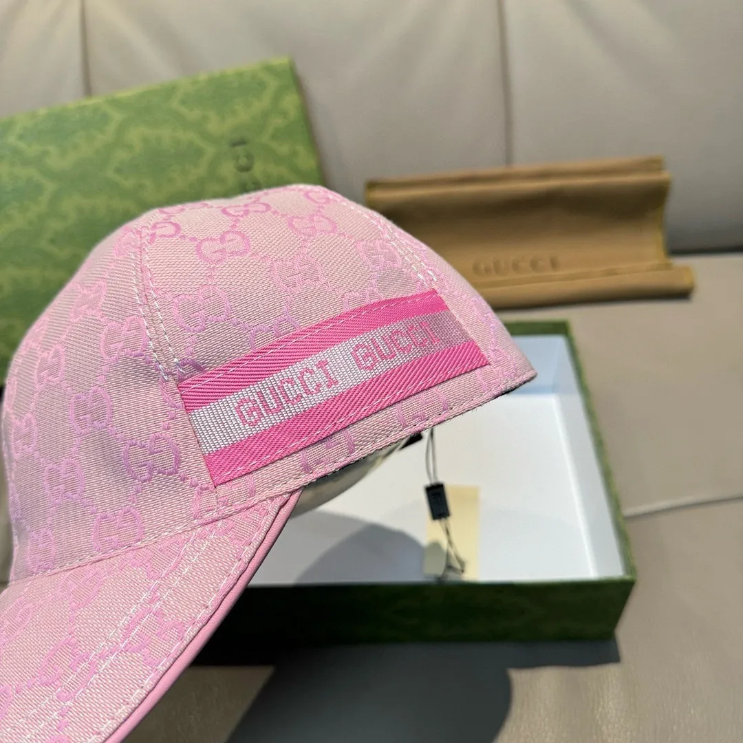 p90, Gucci (Gucci) new spring and summer original baseball cap, logo webbing, 1:1 mold customization, original canvas + first-layer cowhide, popular purchasing agent, versatile style for men and women, great quality! The basic head circumference is 56cm, and the patch is adjustable.