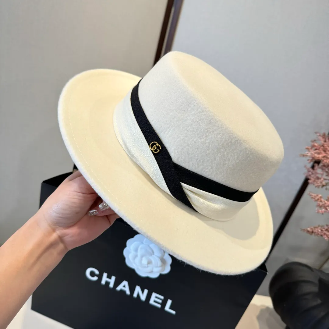 💰190¥ White Gucci new wool top hat, flat top hat, 100% wool fabric 🦙%, head circumference 57cm