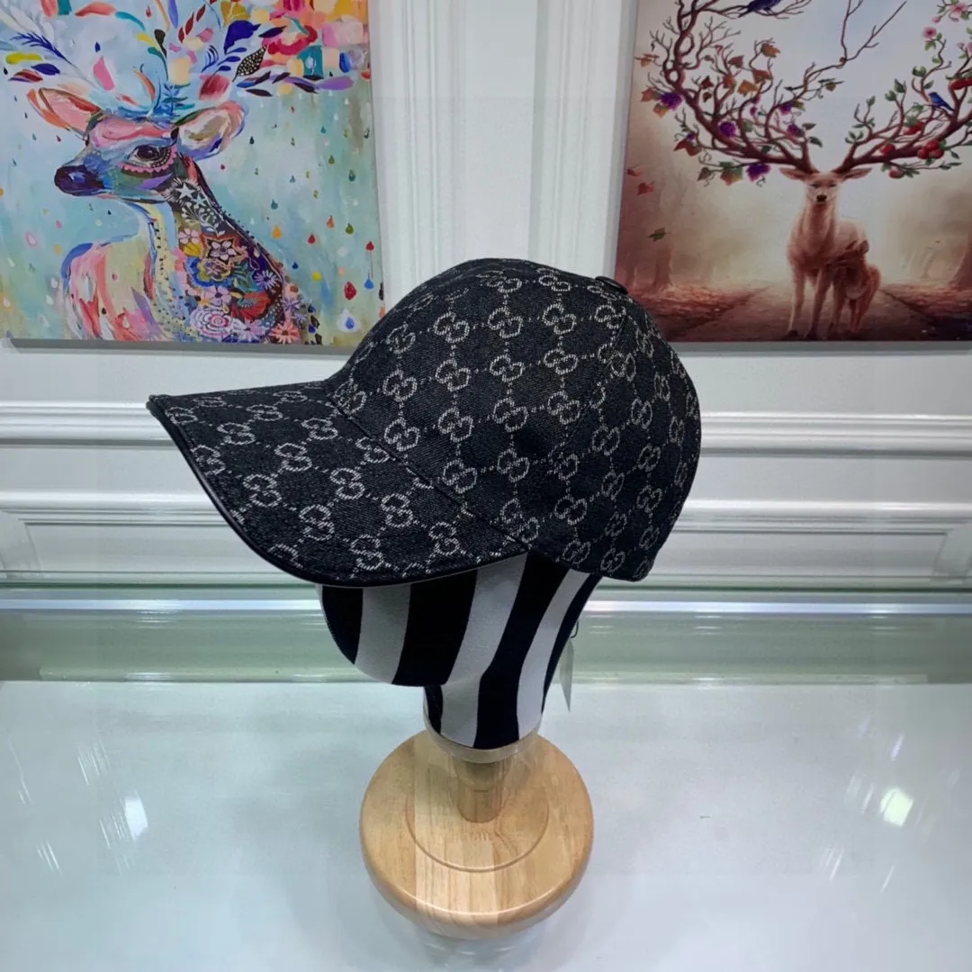 🉐110, Gucci (Gucci) 2020 new original baseball cap😍😍Double G denim jacquard, retro design, 1:1 mold opening and customization at the counter! Original denim fabric + first-layer cowhide, light and breathable! Actual photo, suitable for men and women, basic head circumference 56cm, adjustable patch.