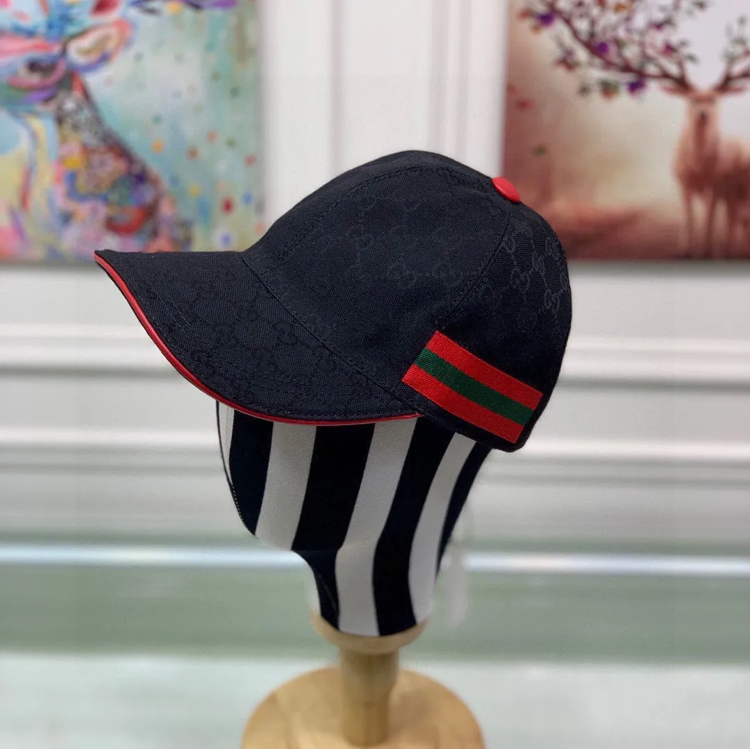 🉐110 😄Gucci (Gucci) classic original baseball cap, three-color webbing, 1:1 mold customization, original canvas + first-layer cowhide, red leather edge, handsome and fashionable, popular on behalf of purchase, versatile style for men and women, great quality! The basic head circumference is 56cm, and the patch is adjustable.