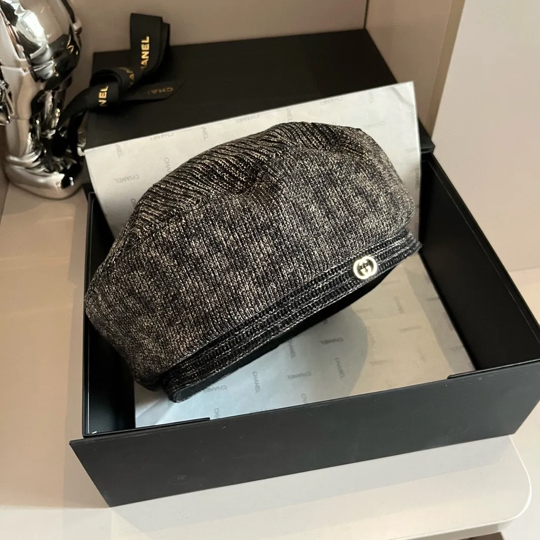 💰120¥ Gucci striped beret, high-end customized fabric. Head circumference 57cm