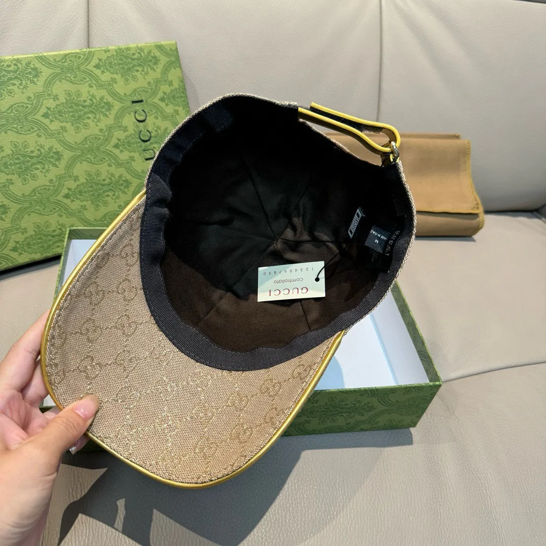 p90, Gucci (Gucci) classic original baseball cap😍😍gold silk logo. 1:1 mold opening and customization at the counter, the highest version, original canvas + first-layer cowhide, pure cotton lining, light and breathable! Photographed in real life, suitable for men and women in all seasons, basic head circumference 56cm, adjustable patches.