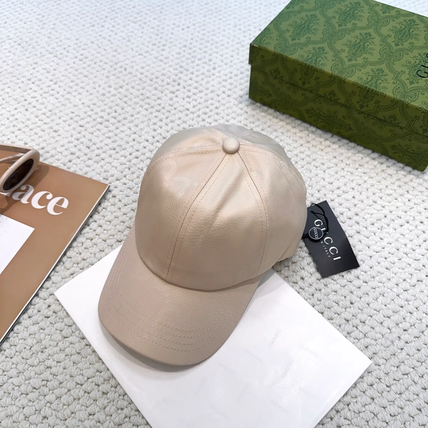 P60 original quality GUCCI Gucci baseball cap🧢Official website new product Gucci baseball cap🧢hot coming soon. The craftsmanship is very exquisite, high-end and classy! Low-key luxury, easy to carry! Running volume!