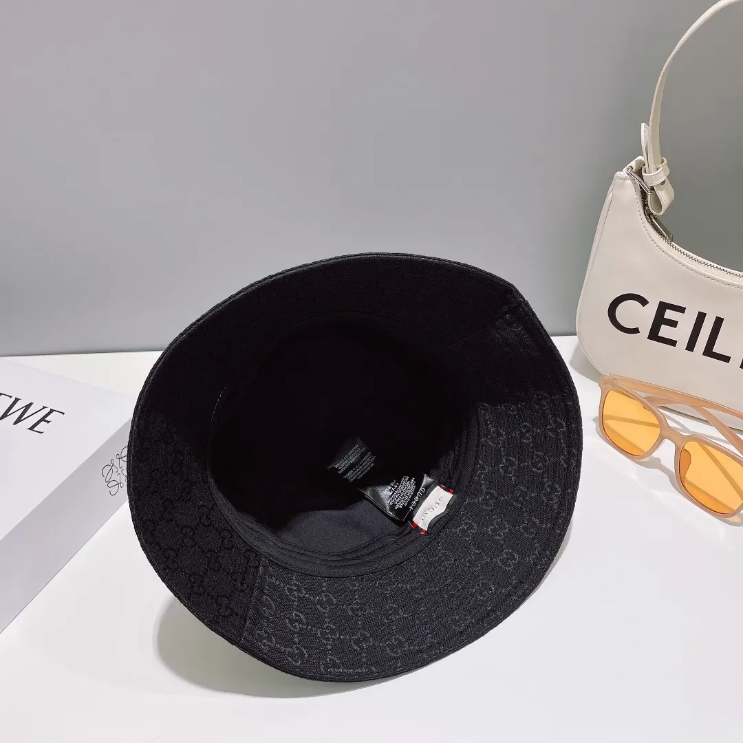 P56 Gucci (Gucci) classic original fisherman hat, 1:1 mold customization at the counter, the highest version, original canvas fabric, pure cotton lining, light and breathable! Photographed in real life, suitable for men and women in all seasons, basic head circumference 56