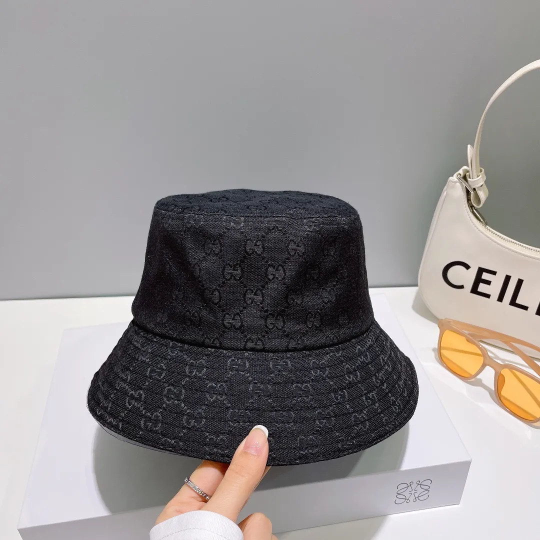 P56 Gucci (Gucci) classic original fisherman hat, 1:1 mold customization at the counter, the highest version, original canvas fabric, pure cotton lining, light and breathable! Photographed in real life, suitable for men and women in all seasons, basic head circumference 56
