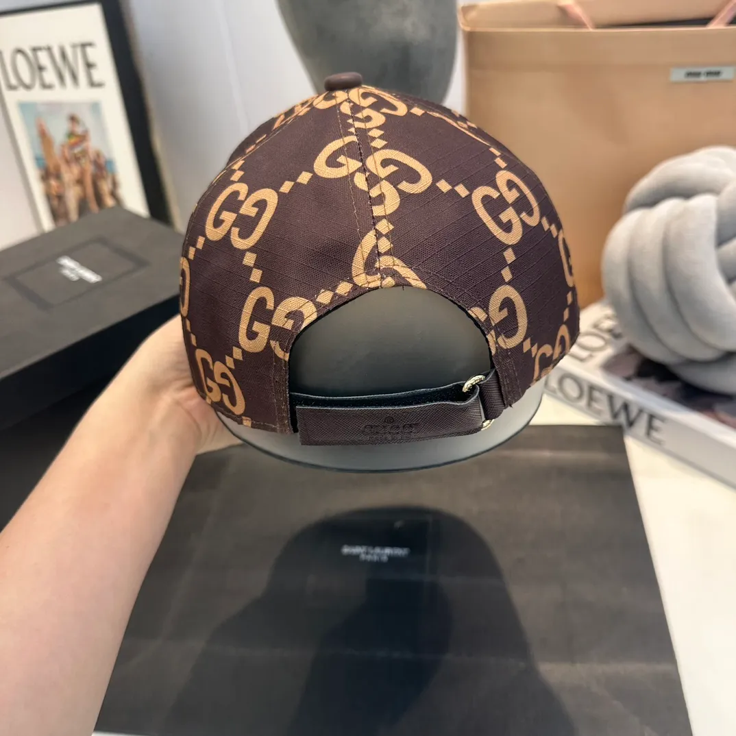 P60 GUCCI 2024 official website baseball cap, original quality is very popular 🔥🎩 The craftsmanship is very exquisite, high-end and classy! Low-key luxury, easy to carry! Running volume!
