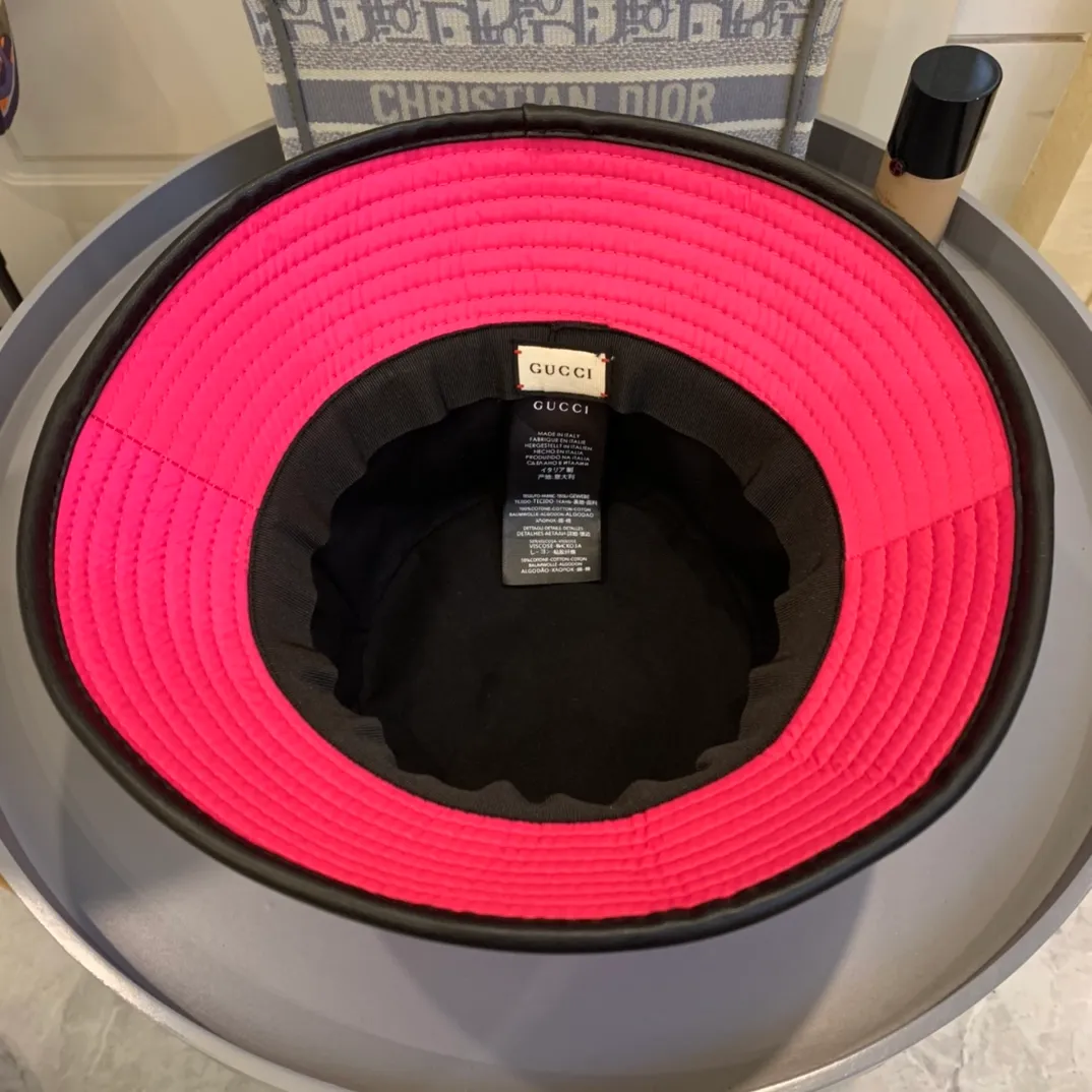 P90 counter synchronized GUCCI super popular fisherman hat, stylish and versatile, practical ~ GG presbyopic design, classic style will last forever, never tire of it, new colors and new technology, laser-like fabrics, high-end colors, you will be warmed🙅‍♂️ High style matching items!