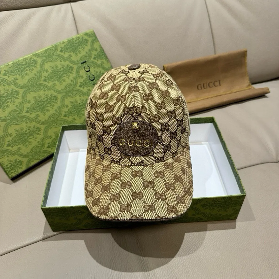 P90., Gucci (Gucci) new original baseball cap, small tiger head, the latest model at the counter, 1:1 mold customization, genuine mold hardware, original canvas fabric + first layer of cowhide, original quality! The quality is great, the basic head circumference is 56cm, and the patch is adjustable.