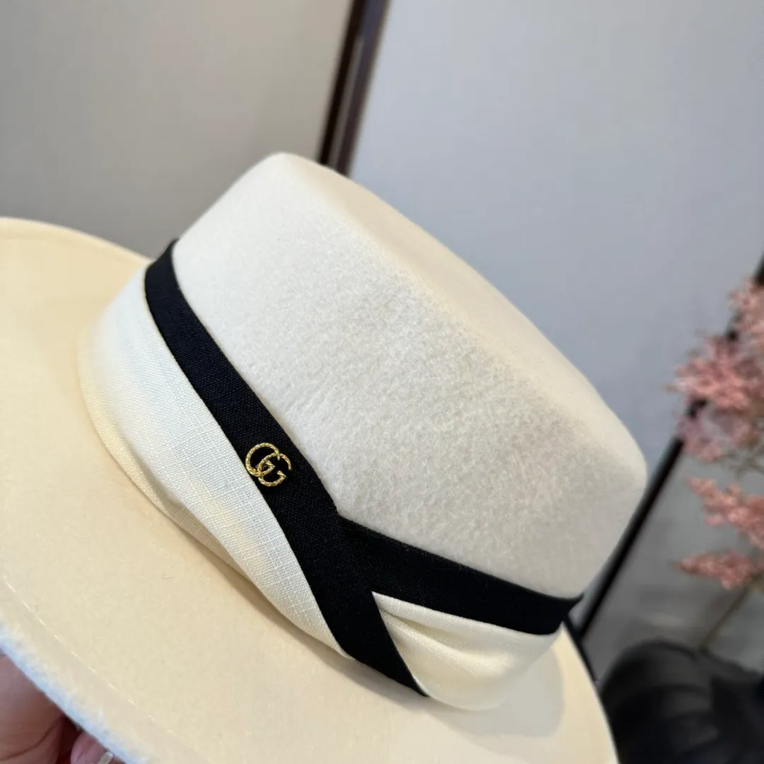 💰190¥ White Gucci new wool top hat, flat top hat, 100% wool fabric 🦙%, head circumference 57cm