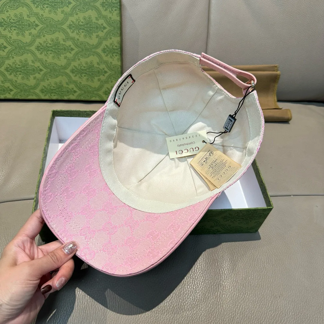 P90., Gucci (Gucci) new original baseball cap, metal small double G, the latest model at the counter, 1:1 mold customization, genuine mold hardware, original canvas fabric + first-layer cowhide, original quality! The quality is great, the basic head circumference is 56cm, and the patch is adjustable.