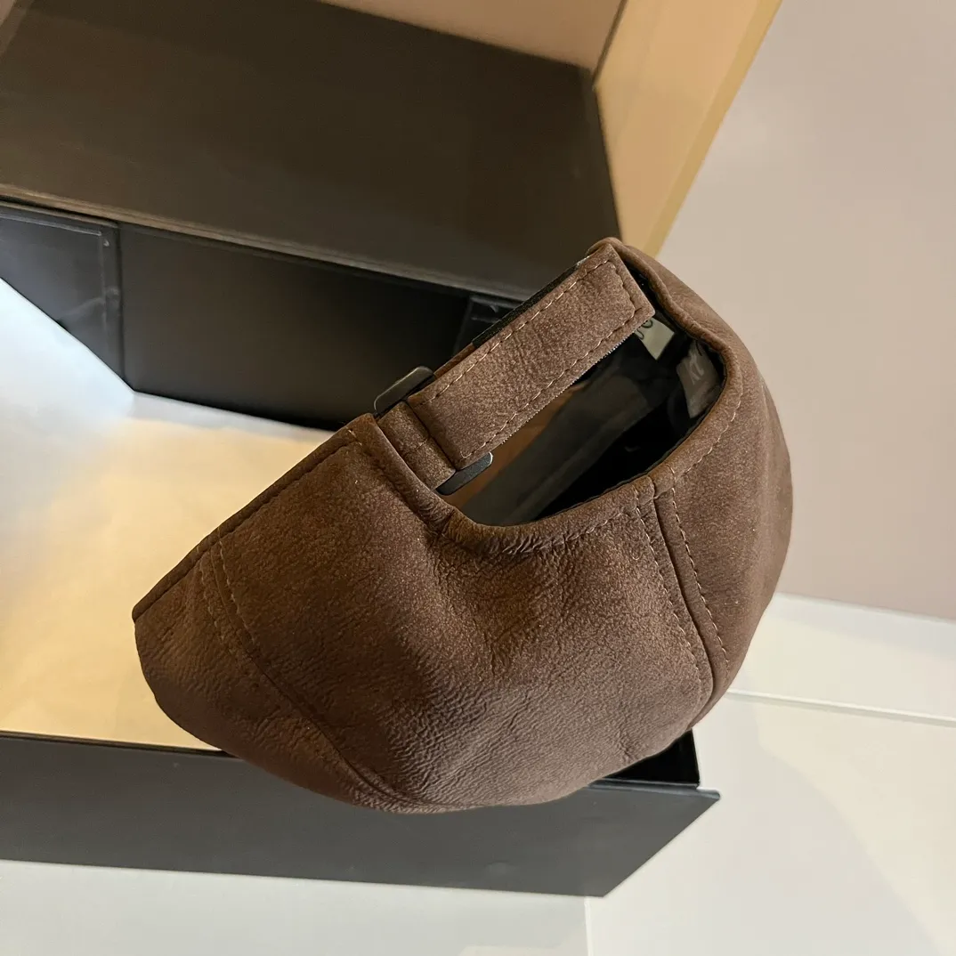 💰100¥ Gucci new buckskin duck bill forward cap, head circumference 57cm
