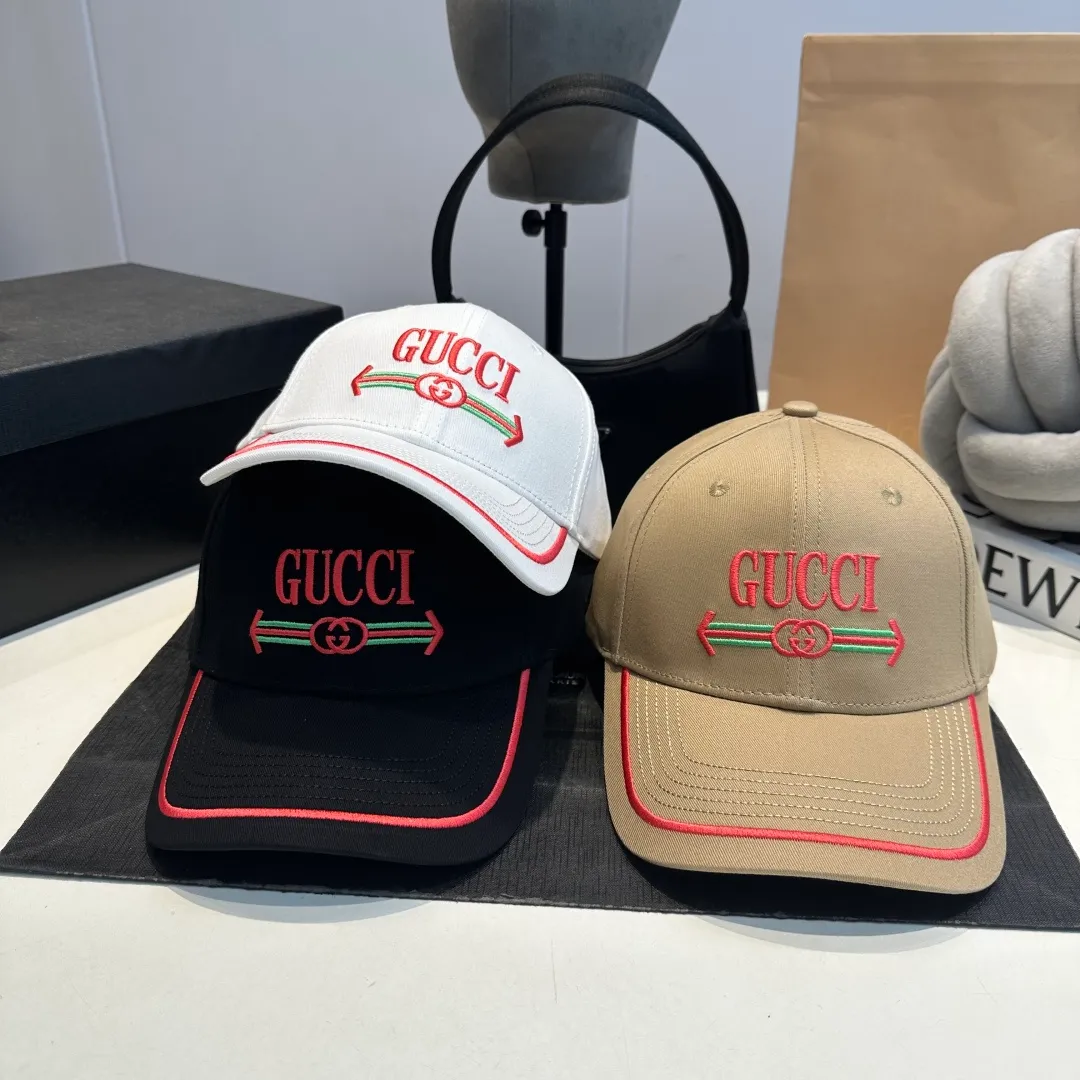 P56 Gucci Baseball Cap GUCCI official website new product, baseball cap, original quality is very popular, the workmanship is very exquisite, high-end atmosphere and class! Low-key luxury, easy to carry! Running volume!