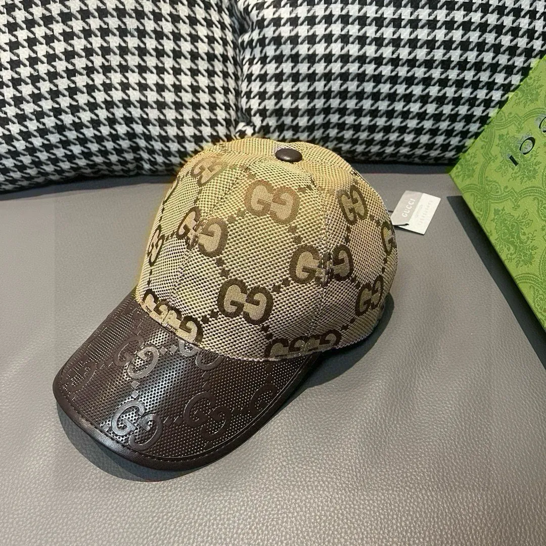 P90, Gucci (Gucci) classic original baseball cap, small double G cowhide stitching, 1:1 mold customization, excellent quality! The brim is embossed with first-layer cowhide, the quality is excellent! The basic head circumference is 56cm, the patch is adjustable, the original version is shipped in two colors from the counter, a hot seller!