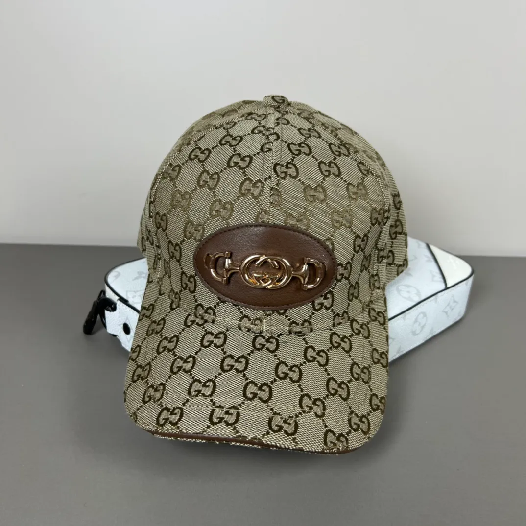 P56💰Gucci Baseball Cap♥️GUCCI🧢Official website new product, baseball cap, original quality, hot arrival 🔥🎩 The craftsmanship is very exquisite, high-end and classy! Low-key luxury, easy to carry! Running volume!