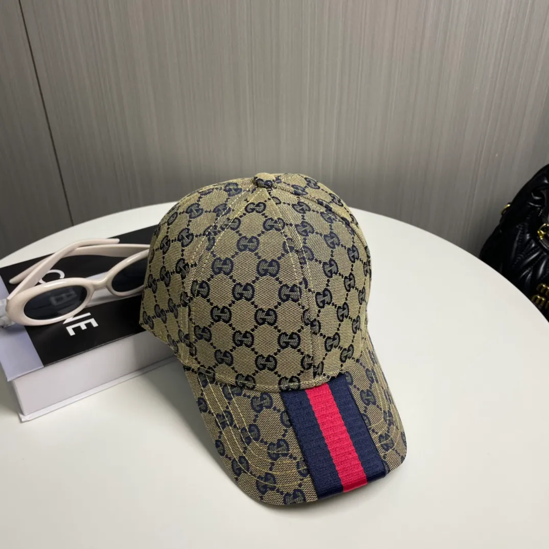 P56 [GUCCI Gucci]🌸2 official website is online simultaneously🎊 Korean version of the new British classic casual atmosphere customized model 1:1 original quality unisex baseball cap Meibang three-dimensional printed geological fabric high quality quality🔥🔥🔥