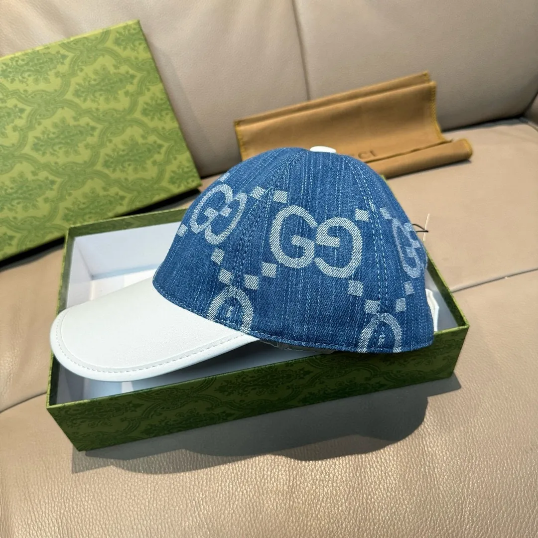 P90, Gucci (Gucci) new original baseball cap, large double G leather, best-selling model at the counter, 1:1 mold customization, original canvas fabric + first-layer cowhide, fashionable and handsome! The quality is great, the basic head circumference is 56cm, and the patch is adjustable.