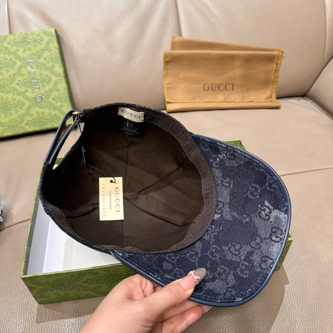 p90., Gucci (Gucci) new original baseball cap, GG denim baseball cap, the latest model at the counter, 1:1 mold customization, genuine mold hardware, original canvas fabric + first-layer cowhide, original quality! The quality is great, the basic head circumference is 56cm, and the patch is adjustable.