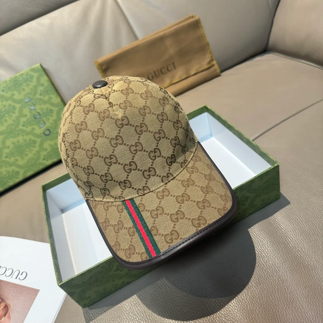 p90., Gucci (Gucci) classic original baseball cap, vertical small webbing, 1:1 mold customization, original canvas + first-layer cowhide, genuine leather edging, handsome and fashionable, popular purchasing agency, versatile style for men and women, great quality! The basic head circumference is 56cm, and the patch is adjustable.