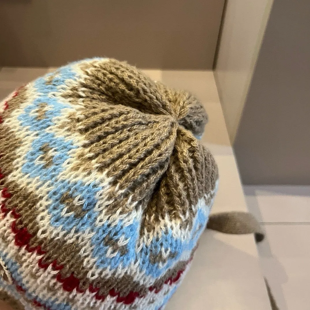 💰90¥ Gucci new knitted cold hat ear protection hat