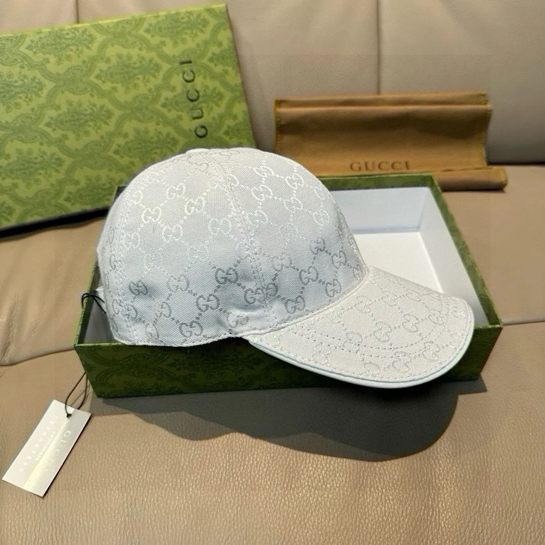 p90 ten thousand year classic model shipped!   , Gucci (Gucci) classic original baseball cap 😍😍 1:1 mold opening and customization at the counter, the highest version, original canvas fabric + first layer of cowhide, light and breathable! Photographed in real life, suitable for men and women in all seasons, basic head circumference 56cm, adjustable patches.