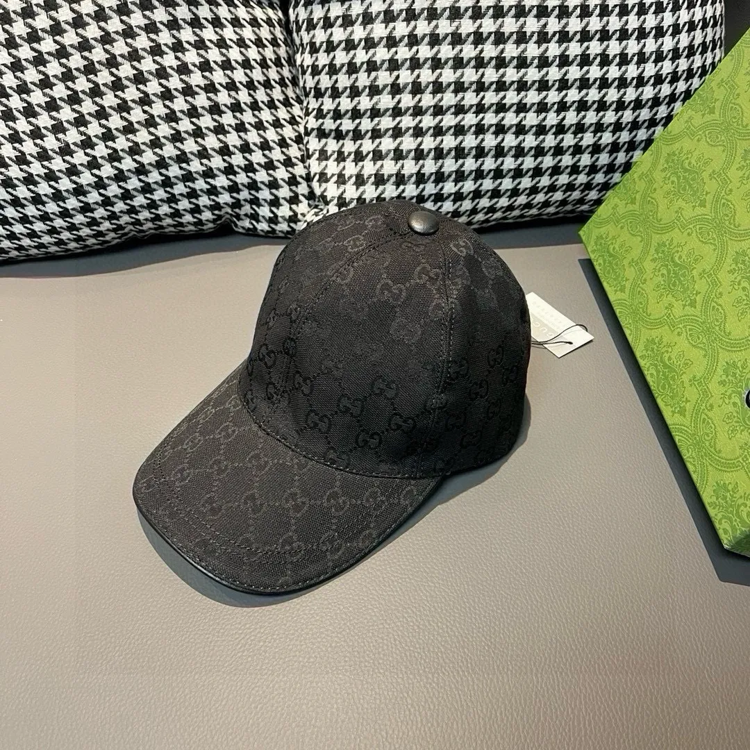 Batch of 900,000-year-old classic models shipped! Gucci (Gucci) classic original baseball cap 😍😍Customized at the 1:1 counter mold, the highest version, original canvas + first-layer cowhide, light and breathable! Photographed in real life, suitable for men and women in all seasons, basic head circumference 56cm, adjustable patches.