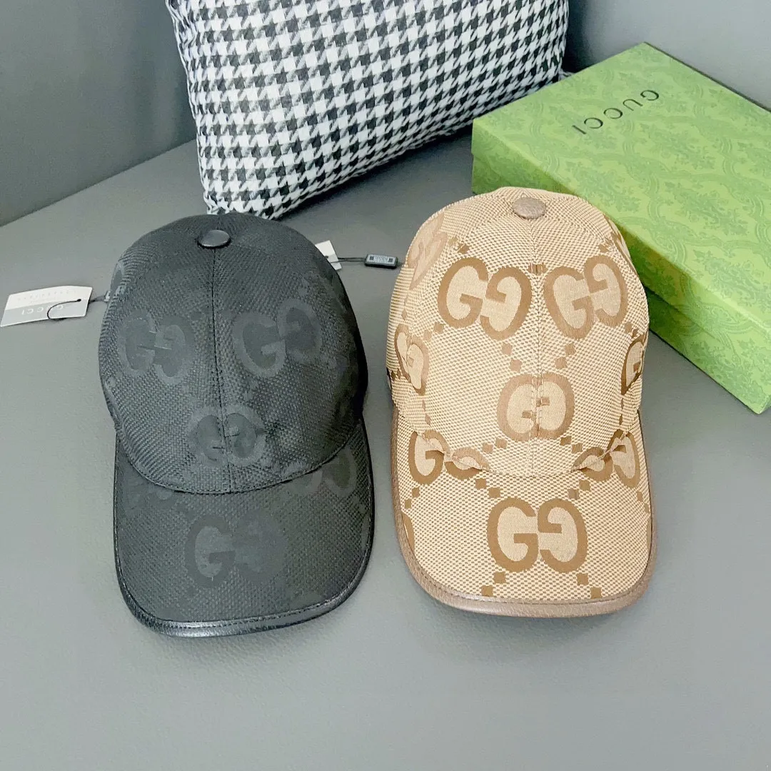 Batch 90, Gucci's new original baseball cap, large double G, 1:1 mold opening and customization at the counter, original canvas fabric + first-layer cowhide, light and breathable! The basic head circumference is 56cm, and the patch is adjustable.
