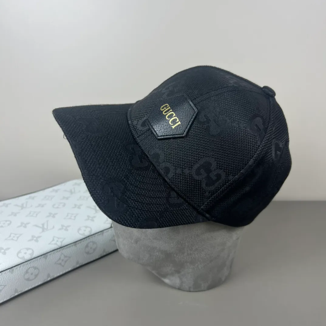 P46💰Gucci Baseball Cap♥️GUCCI🧢Official website new product, baseball cap, original quality, hot arrival 🔥🎩 The craftsmanship is very exquisite, high-end and classy! Low-key luxury, easy to carry! Running volume!
