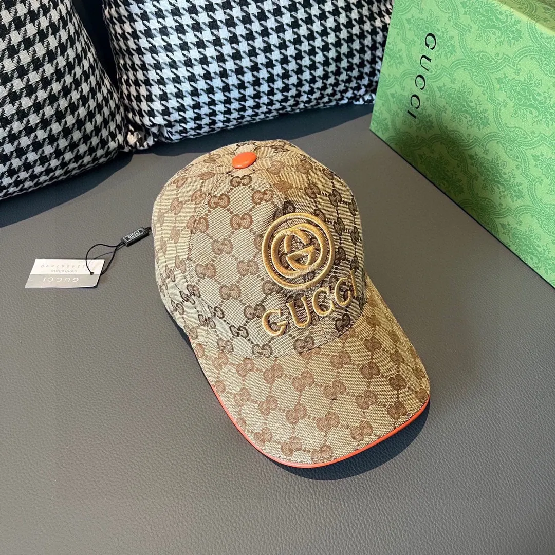 🉐️90, Gucci (Gucci) new original baseball cap, GUCCI embroidery, 1:1 mold customization, heavy gold thread embroidery, details comparable to counters, original canvas + first-layer cowhide, excellent quality! The first choice for handsome men and beautiful women, fashionable and versatile. The basic head circumference is 56cm, and the patch is adjustable.