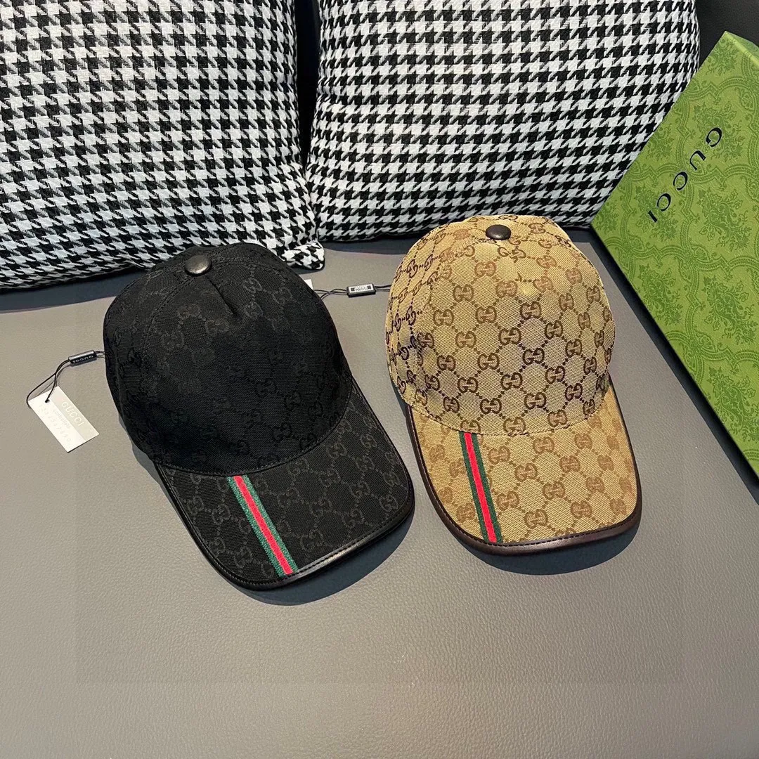 🉐️90 🎗, Gucci (Gucci) classic original baseball cap, small vertical strips of webbing, 1:1 mold customization, original canvas fabric + first layer of cowhide, genuine leather edging, handsome and fashionable, popular for purchasing, versatile style for men and women, great quality! The basic head circumference is 56cm, and the patch is adjustable.