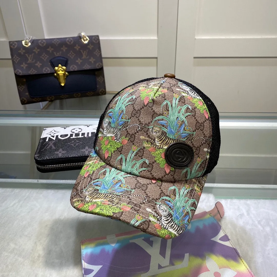 P70💰Gucci Baseball Cap GUCCI🧢Original quality is now available 🔥🎩 The craftsmanship is very exquisite, high-end and classy! Low-key luxury, easy to carry! Running volume! 【68211469】