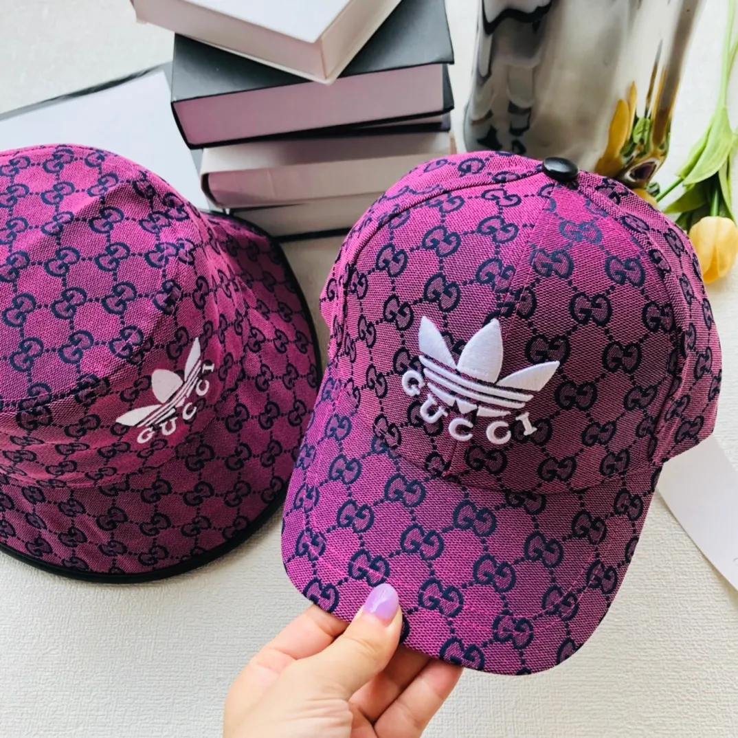 Special batch of 60 Gucci baseball caps GUCCI🧢original quality is in hot sale 🔥🎩 The workmanship is very exquisite, high-end and classy! Low-key luxury, easy to carry! Running volume!