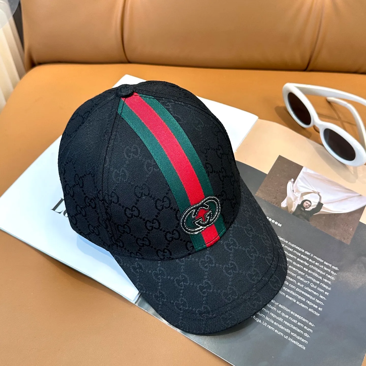 P60 Gucci new original baseball cap 🧢, exquisite and pure, stylish and stylish, cool and fashionable, out of stock at the counter, popular, great quality