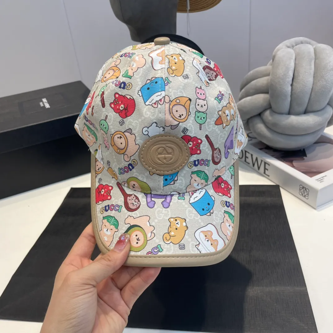 P56 GUCCI Gucci animal print Supreme baseball cap
