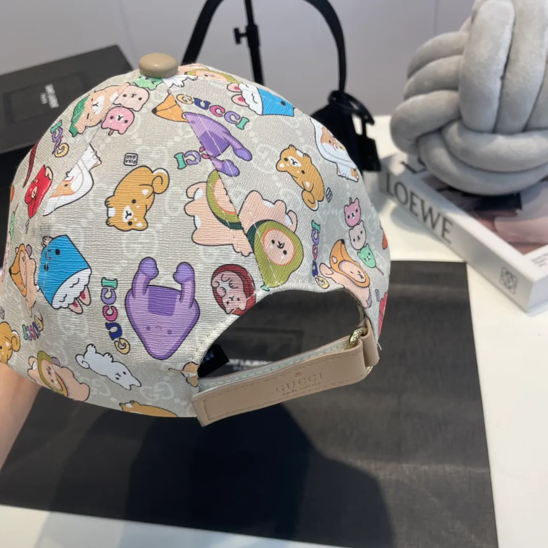 P56 GUCCI Gucci animal print Supreme baseball cap