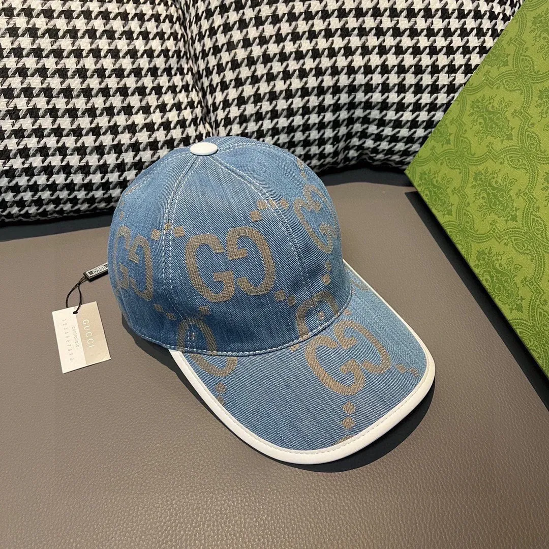 🉐️90, Gucci Gucci's new original baseball cap, large double G, 1:1 mold opening and customization at the counter, perfect pattern, original canvas fabric + first-layer cowhide, light and breathable! The basic head circumference is 56cm, and the patch is adjustable.