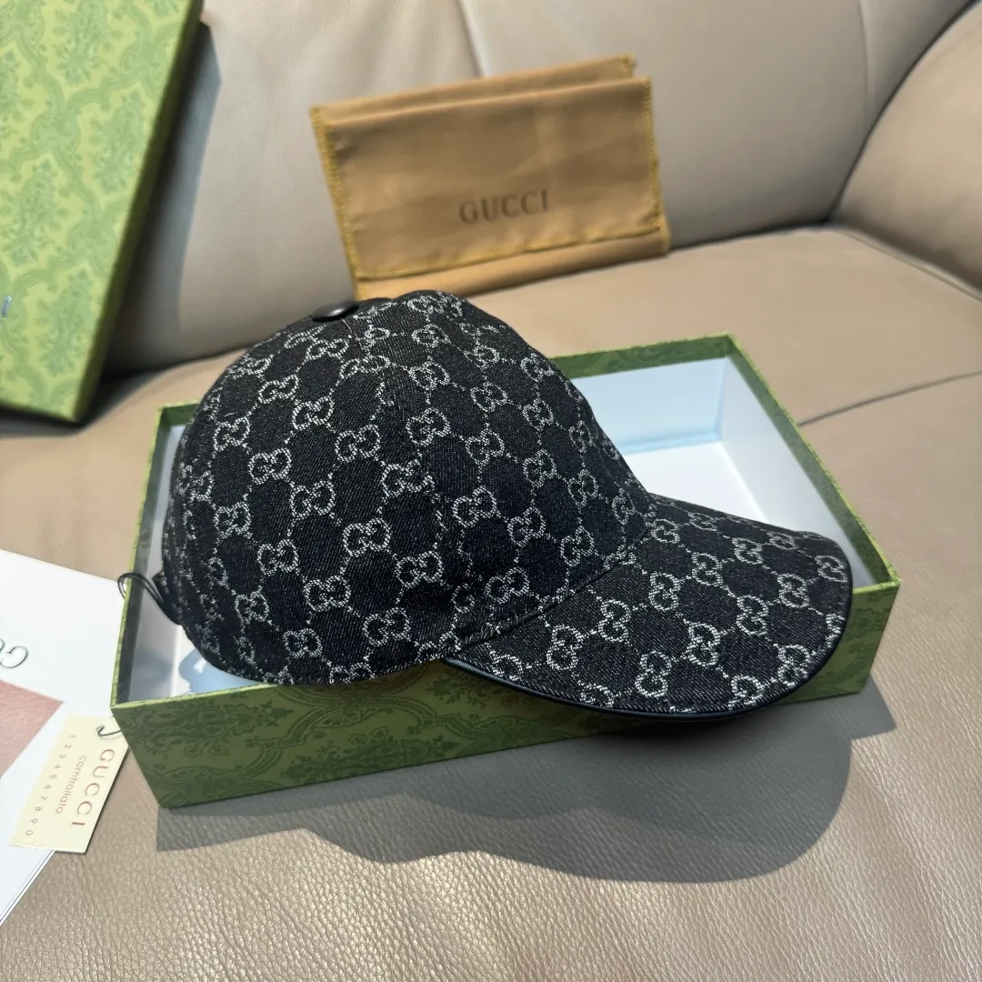 p90, Gucci (Gucci) classic original baseball cap, double G denim jacquard, retro design, 1:1 mold customization at the counter! Original denim fabric + first-layer cowhide, light and breathable! Actual photo, suitable for men and women, basic head circumference 56cm, adjustable patch.