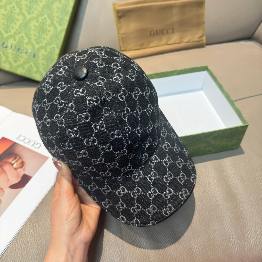 p90, Gucci (Gucci) classic original baseball cap, double G denim jacquard, retro design, 1:1 mold customization at the counter! Original denim fabric + first-layer cowhide, light and breathable! Actual photo, suitable for men and women, basic head circumference 56cm, adjustable patch.