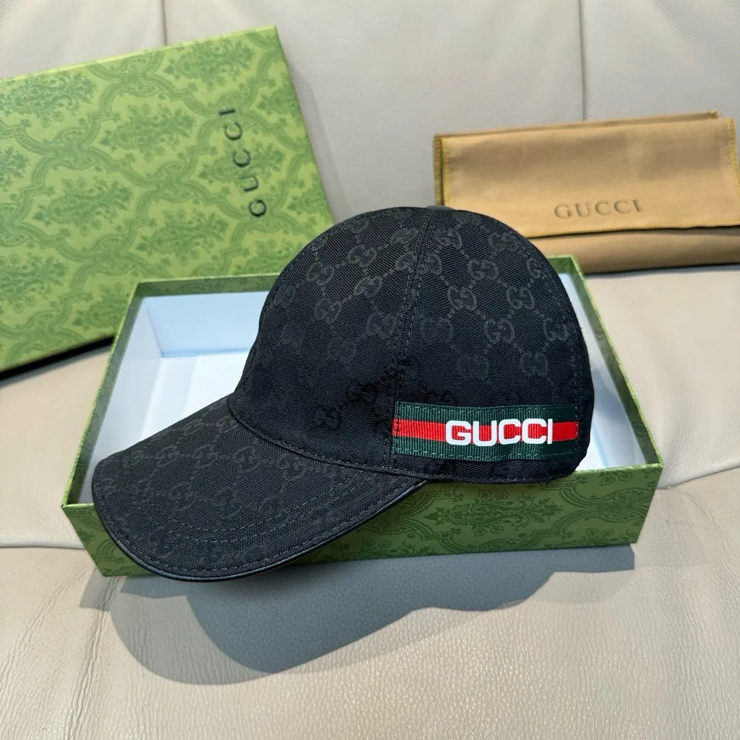 p90, Gucci (Gucci) new spring and summer original baseball cap, logo webbing, 1:1 mold customization, original canvas + first-layer cowhide, popular purchasing agent, versatile style for men and women, great quality! The basic head circumference is 56cm, and the patch is adjustable.