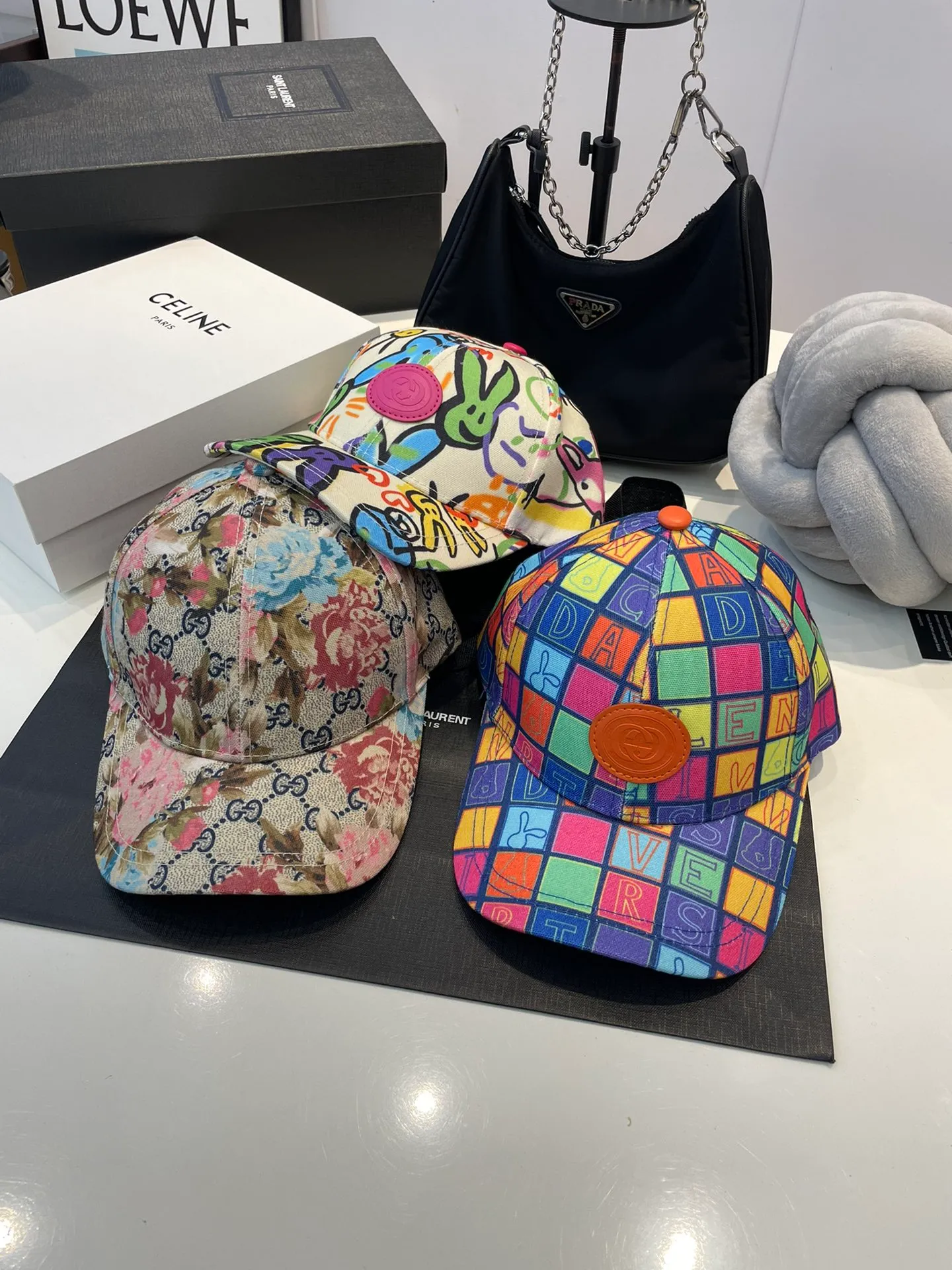 P60 GUCCI Gucci Chinese New Year Series Gucci rabbit print baseball cap