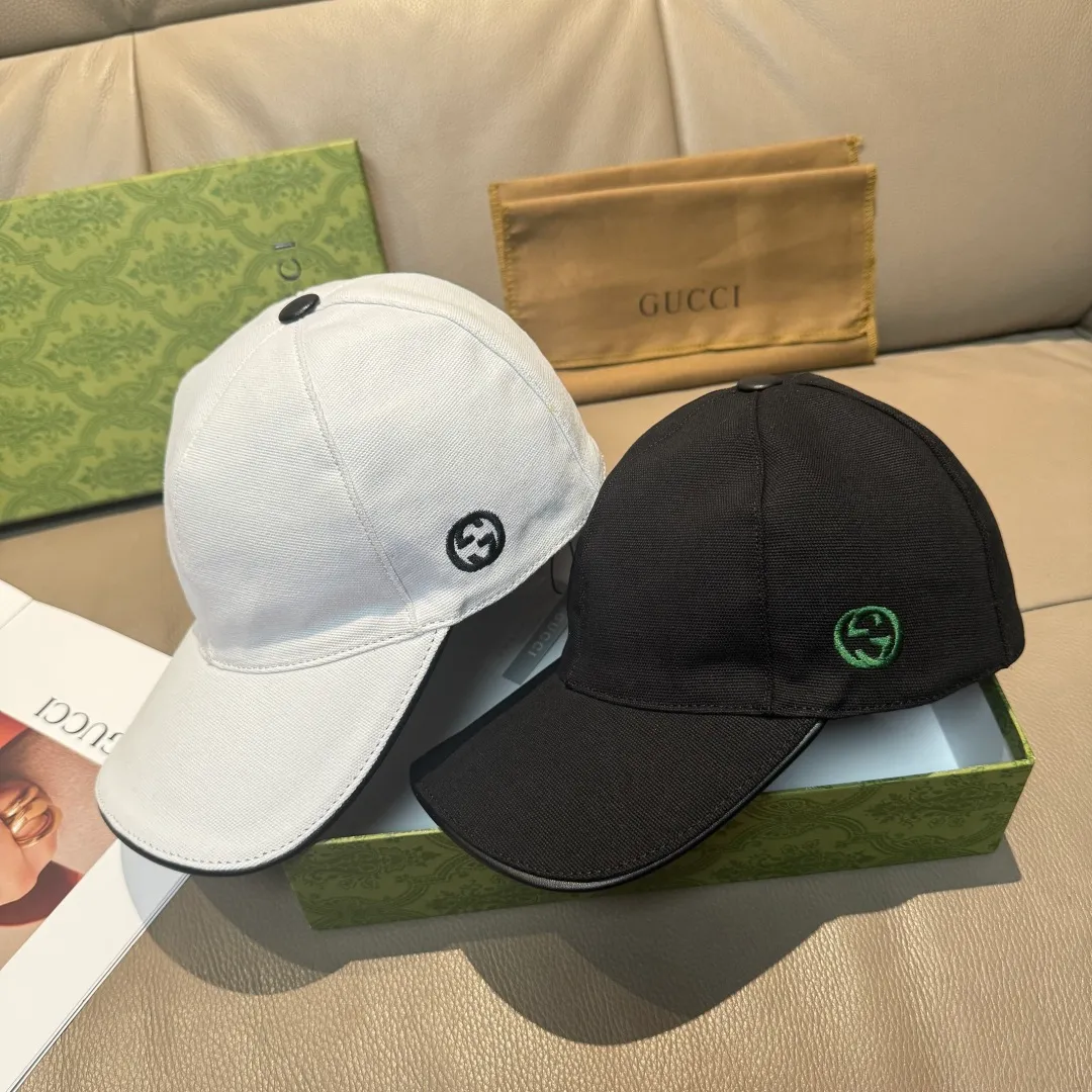 p90 hot new models are back in stock!   , Gucci (Gucci) latest original baseball cap, double G small embroidery, 1:1 mold opening and customization at the counter, price at the counter 3200+, purchasing hot-selling model🥰🥰original canvas fabric + original customized elastic webbing, pure cotton lining, light, breathable, fashionable and versatile, great quality, shipped in black and white!