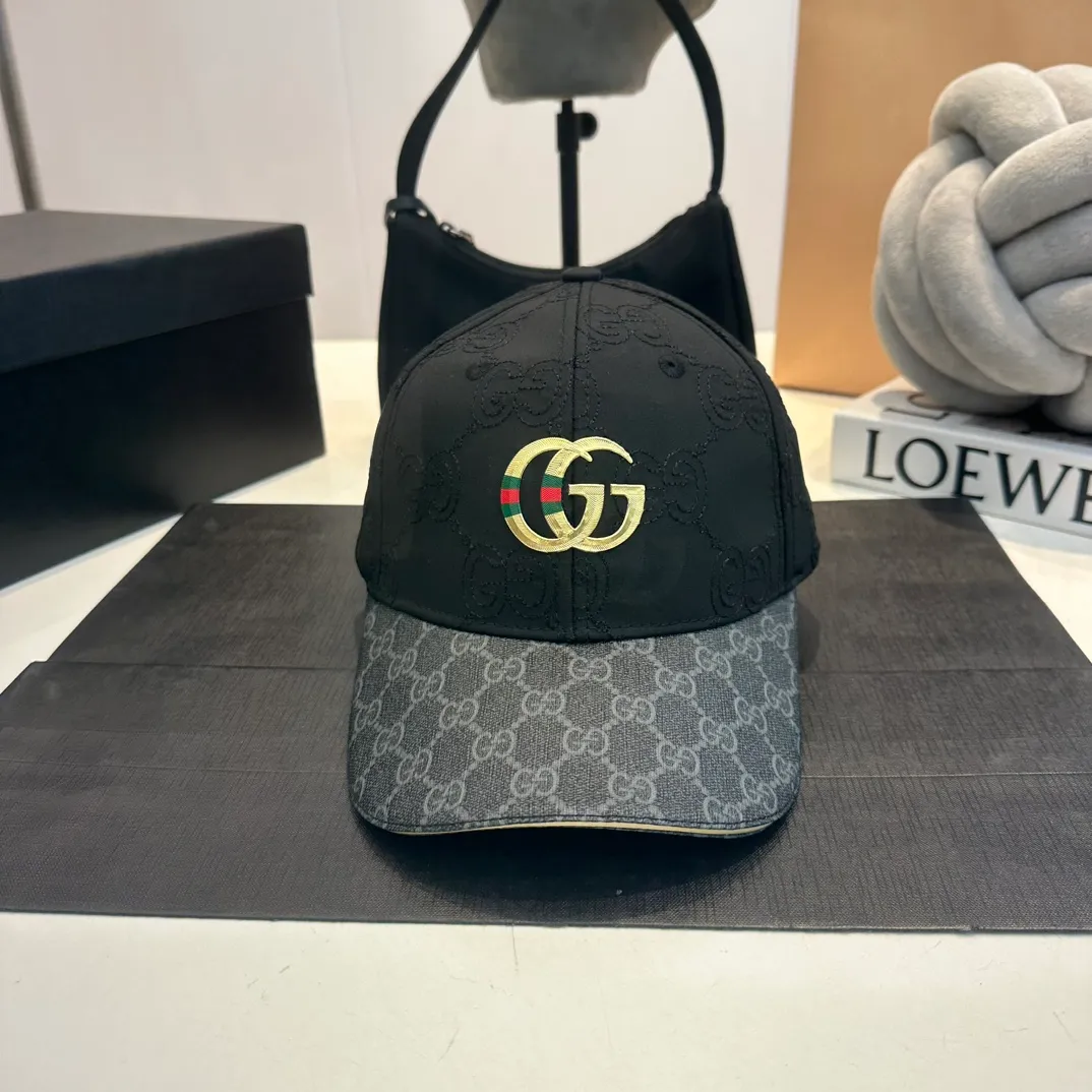 P60 Gucci Baseball Cap♥️GUCCI🧢New product from the official website, baseball cap, original quality, very popular 🔥🎩 The craftsmanship is very exquisite, high-end and classy! Low-key luxury, easy to carry! Running volume